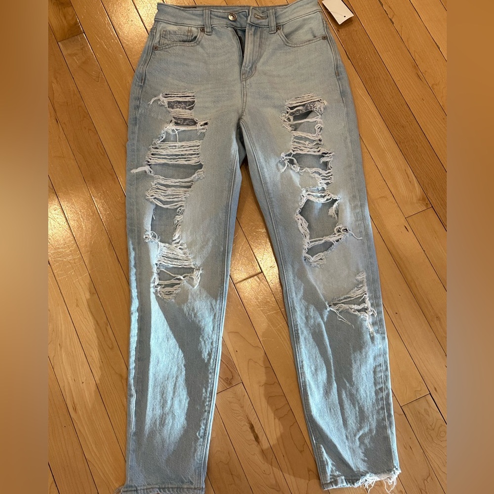 American Eagle 00 destroyed light wash boyfriend high rise jeans EUC